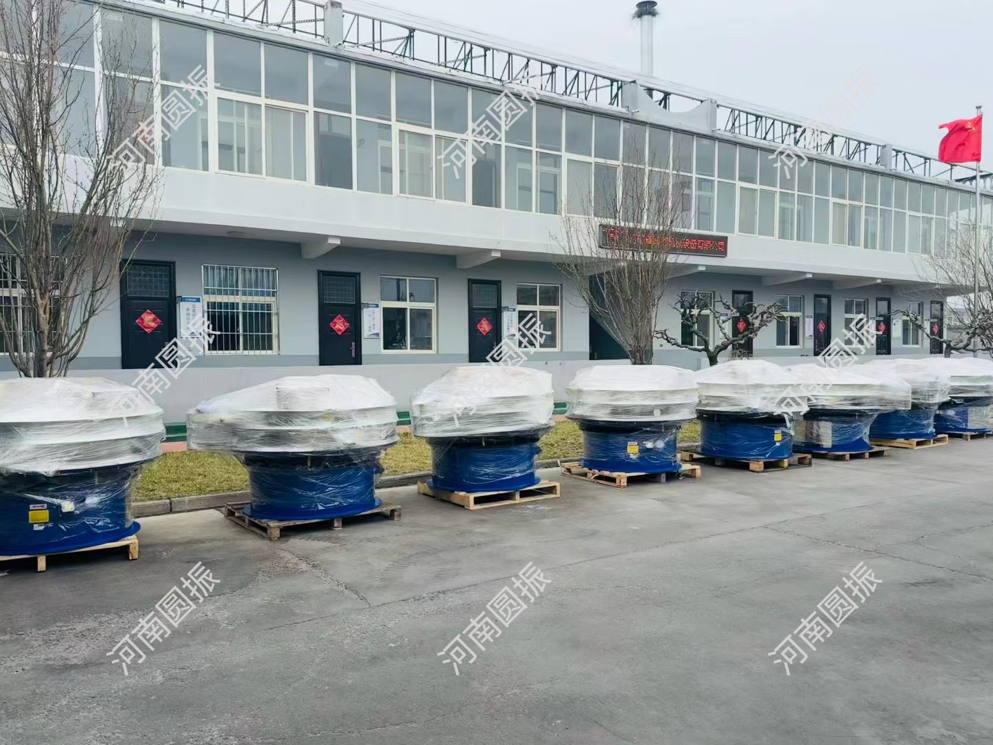 云南昆明8臺超聲波振動篩發貨